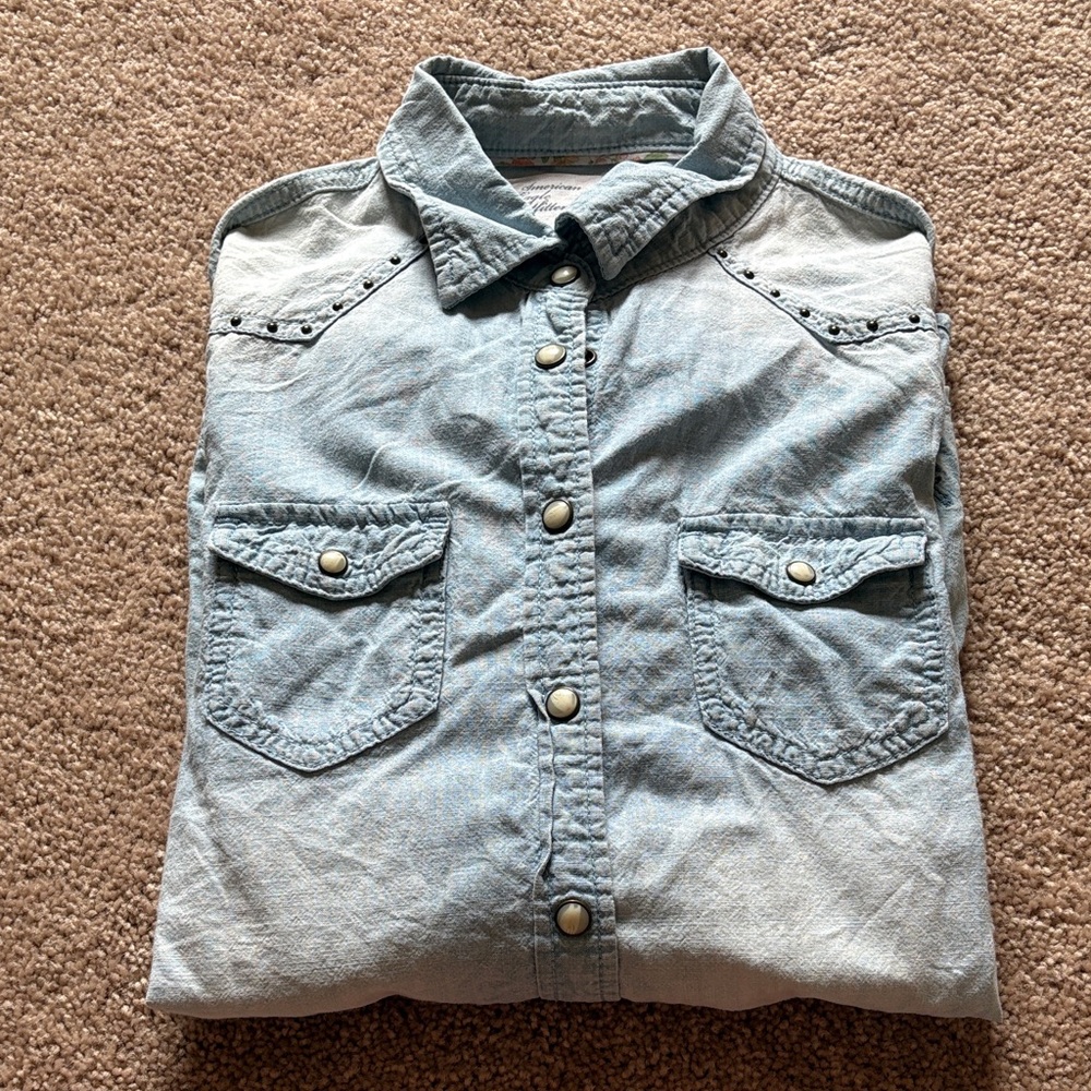 American Eagle Outfitters Light Blue Denim Shirt